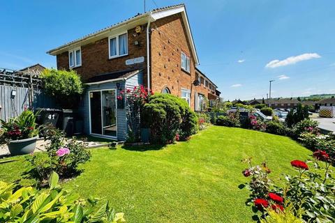 3 bedroom end of terrace house for sale, Belsize Road, Luton, LU4