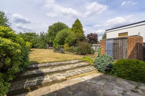 51 Beechwood Close, Amersham, HP6 6QU