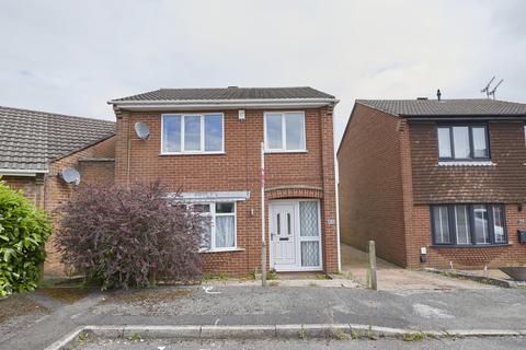 3 bedroom detached house to rent, Larch Road, Kilburn