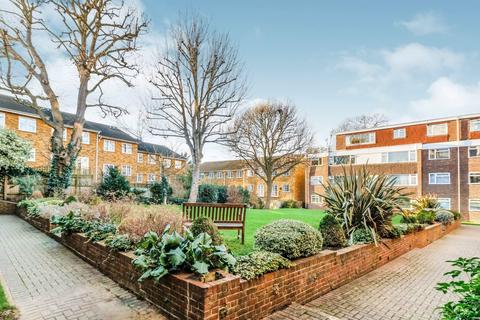 2 bedroom apartment to rent, Royal Court, Deer Park Close, Kingston, KT2