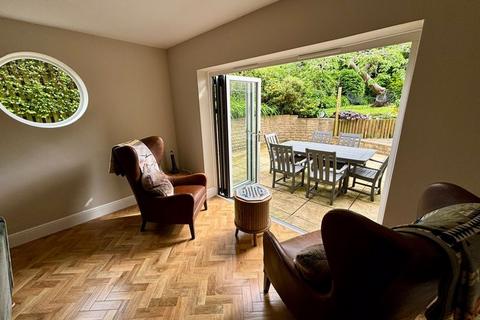 Lime Tree Cottage, 63 Cambridge Road, Clevedon, BS21 7BN