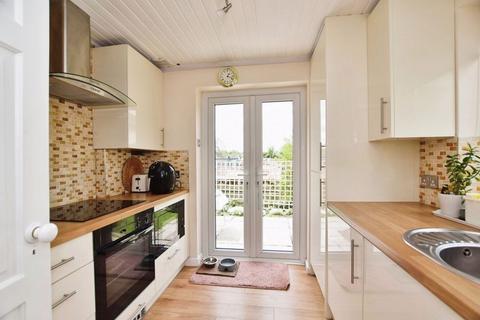 8, Avon View Castle Street, Salisbury, SP1 3SY