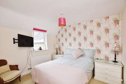 8, Avon View Castle Street, Salisbury, SP1 3SY