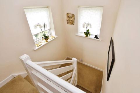 8, Avon View Castle Street, Salisbury, SP1 3SY