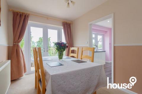 3 bedroom semi-detached house for sale, Clovelly Drive, Sheerness ME12