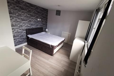 1 bedroom end of terrace house to rent, Ashburnham Road, Luton, Bedfordshire