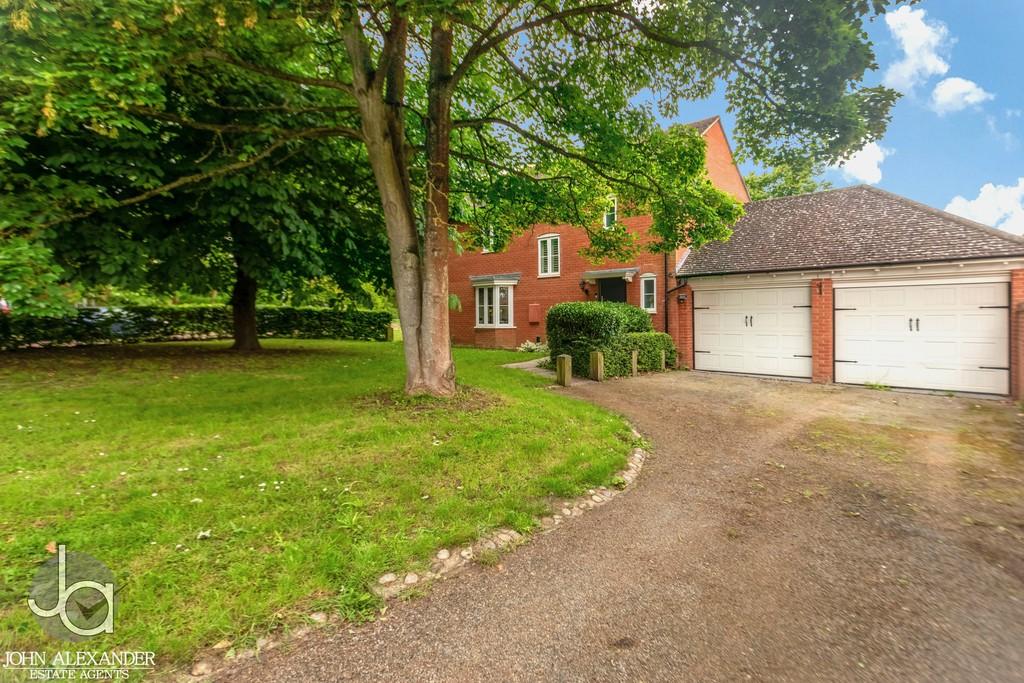 Abbey Field View, Colchester 3 bed semidetached house for sale £375,000