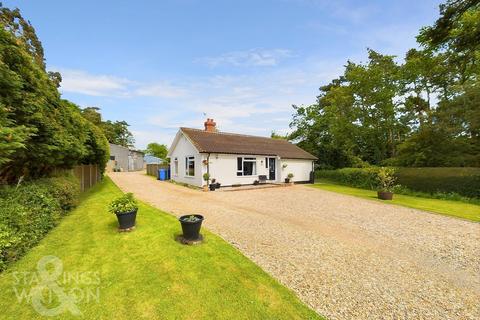 3 bedroom detached bungalow for sale, London Road, Shadingfield, Beccles