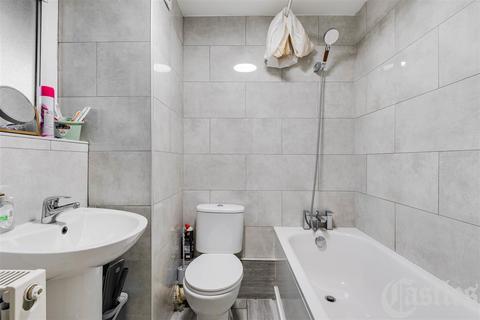 1 bedroom flat for sale, Mead Place, E9