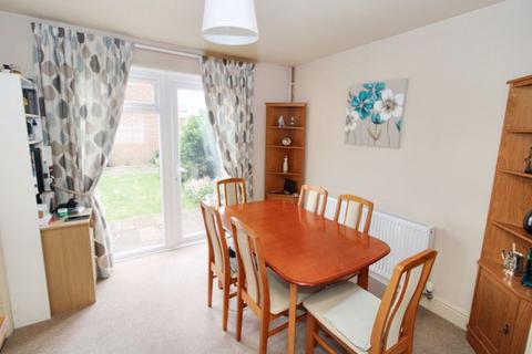 27 Copners Drive, Holmer Green, High Wycombe, HP15 6SG