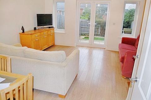 4 bedroom terraced house to rent, Clearwell Gardens, Cheltenham GL52