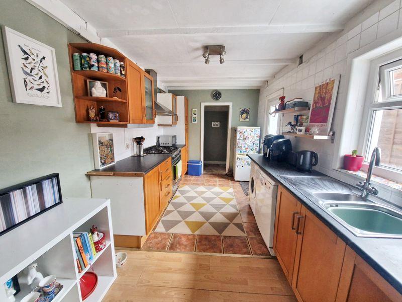 Jersey Road, Gloucester GL1 2 bed semidetached house for sale £150,000