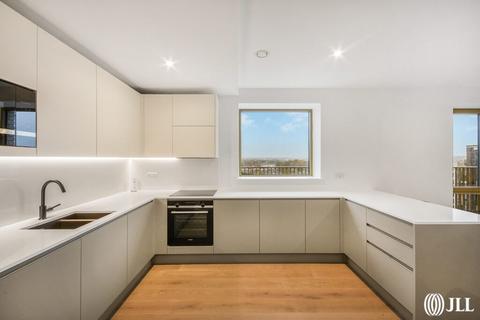 3 bedroom flat to rent, Capital Interchange Way Brentford TW8