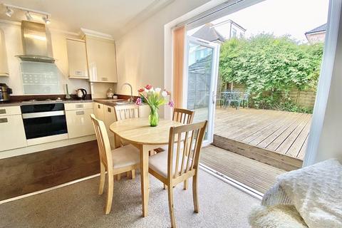 1 bedroom apartment for sale, Pinecliffe Avenue, Southbourne, Bournemouth