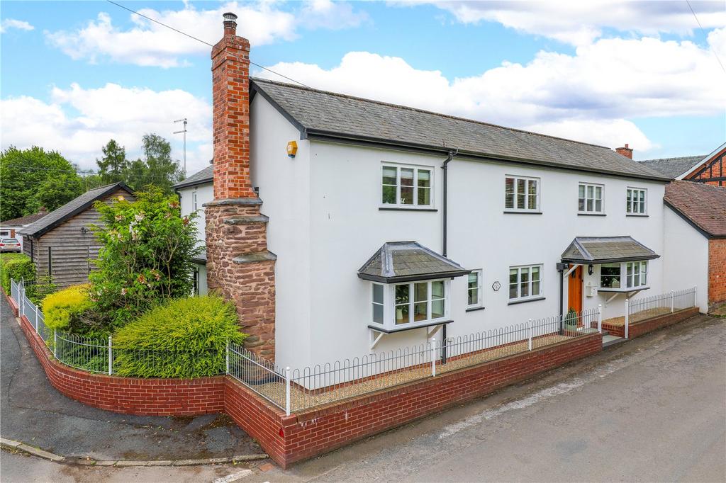 The White House, Dilwyn, Hereford... 4 bed detached house for sale £
