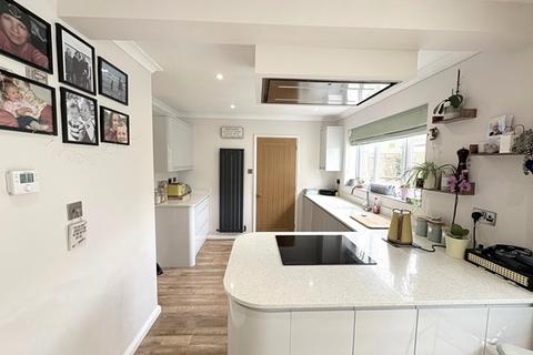 undefined, Linhay Close, Honiton EX14