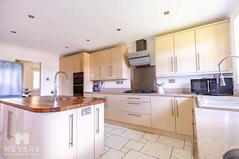 4 bedroom detached house for sale, Parkway Drive, Queens Park, BH8