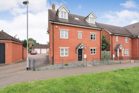 5 bedroom detached house for sale, Chamberlain Way, Bedford MK42