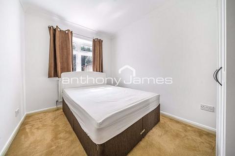 1 bedroom apartment to rent, Eltham Road, London SE9