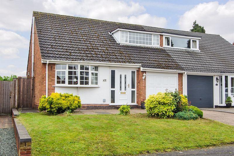Larkspur Avenue, Burntwood WS7 3 bed semidetached house for sale £