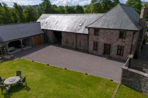 4 bedroom detached house for sale, Brecon, LD3