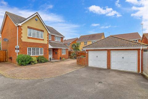 4 bedroom detached house for sale, Kingfisher Drive, Littlehampton, West Sussex