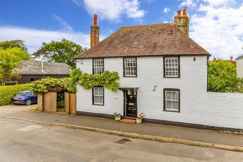 4 bedroom cottage for sale, North Street, New Romney, Kent