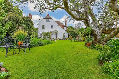 4 bedroom cottage for sale, North Street, New Romney, Kent