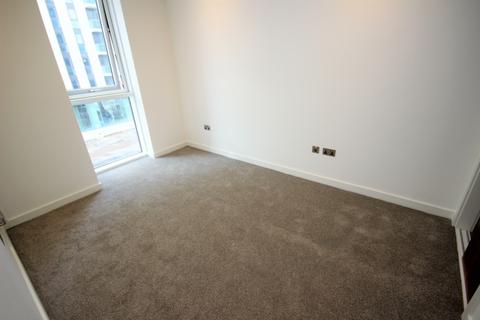 1 bedroom apartment to rent, The Lightbox, Salford Quays M50