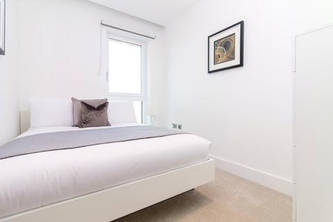 3 bedroom apartment to rent, Aldgate Place, Aldgate, London, E1