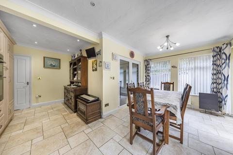 121 Belvoir Drive, Barton Seagrave, Kettering, NN15 6RD