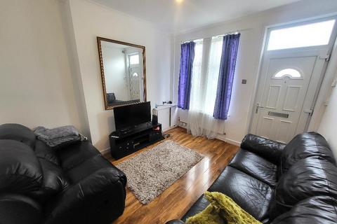 3 bedroom terraced house for sale, Leighton Street, Nottingham, NG3 2FZ