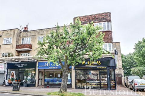 3 bedroom apartment for sale, Corbets Tey Road, Upminster, RM14