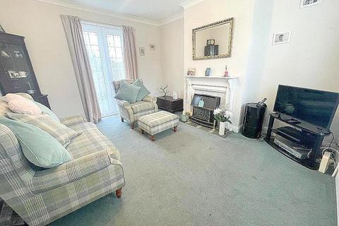 2 bedroom bungalow for sale, Grasmere Avenue, Warden Hills, Luton, Bedfordshire, LU3 2DT