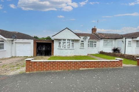 2 bedroom bungalow for sale, Grasmere Avenue, Warden Hills, Luton, Bedfordshire, LU3 2DU