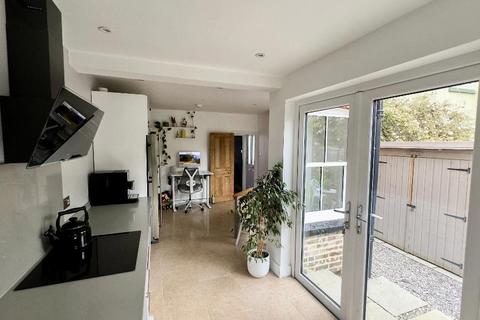 2 bedroom semi-detached house for sale, Osborne Road, Redhill, Surrey, RH1 2HX