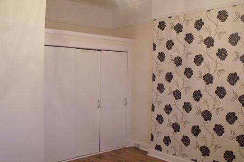 1 bedroom flat to rent, 2/2. 33 Seymour Street Dundee