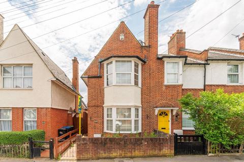 2 bedroom end of terrace house for sale, Tylecroft Road, Norbury, London, SW16