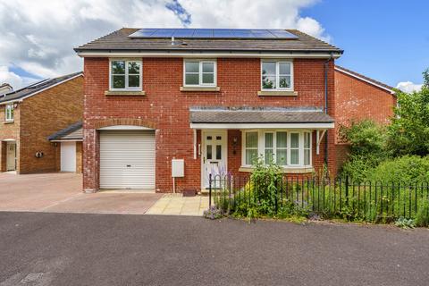6 Hither Acre, Ilminster, TA19 9DA