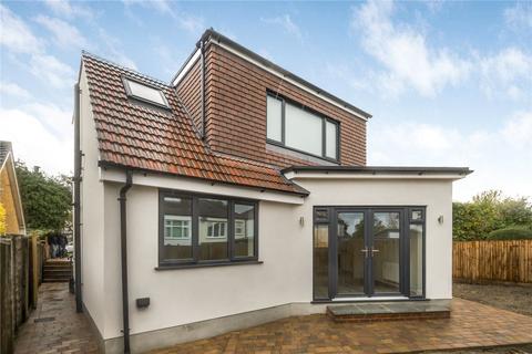 9a West Way Gardens, Croydon, CR0 8RA