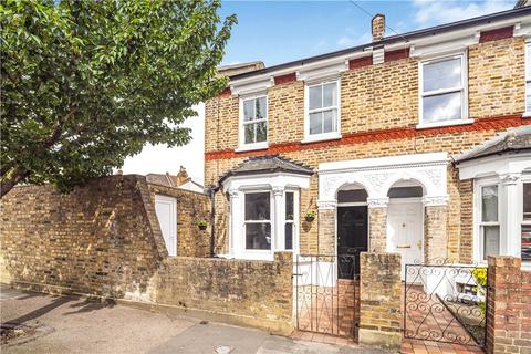 82 Charnwood Road, London, SE25 6NU