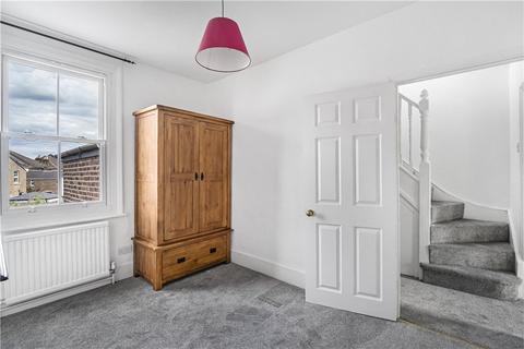 82 Charnwood Road, London, SE25 6NU