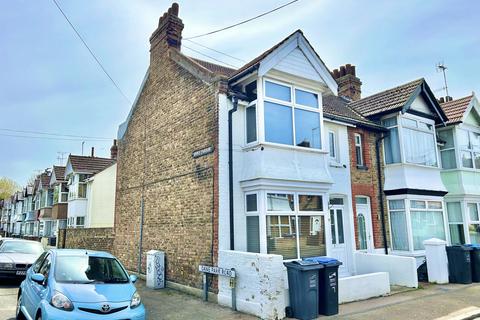 3 bedroom end of terrace house for sale, Danesmead Terrace, Margate