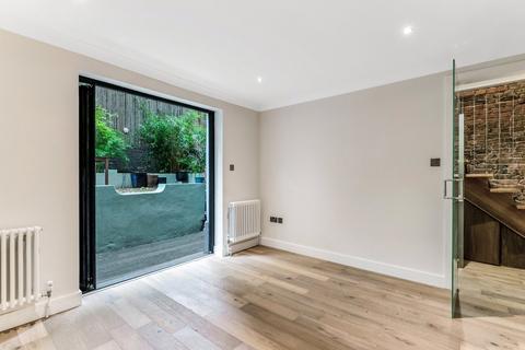 3 bedroom apartment for sale, Belsize Road, South Hampstead