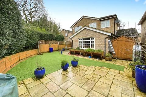 8 Glenhurst Close, Blackwater, Camberley, GU17 9BQ