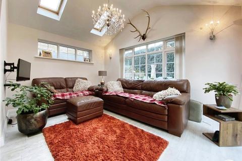 8 Glenhurst Close, Blackwater, Camberley, GU17 9BQ