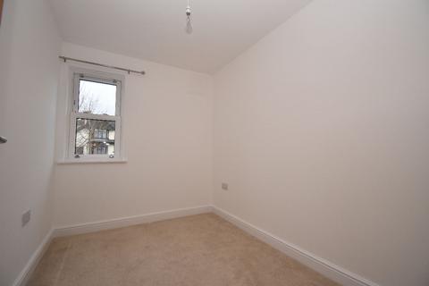 2 bedroom flat to rent, Link Road