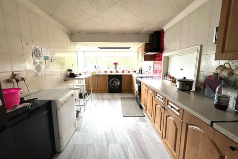 131 Bower Lane, Rugeley, WS15 2TS