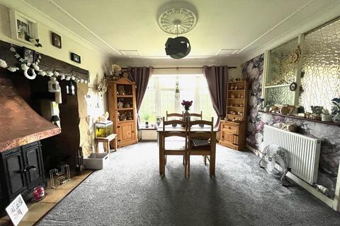 131 Bower Lane, Rugeley, WS15 2TS