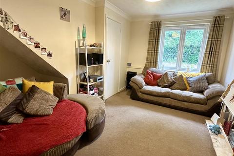 10 Devonish Close, Alcester, B49 6EG